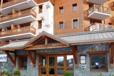 Image de Vars Les Claux Pied Des Pistes Piscines
