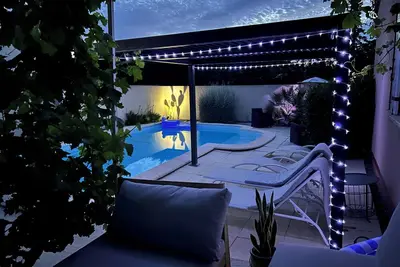 Image de Luberon, L’isle sur sorgue, villa climatisée, piscine privée. Calme.
