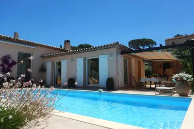 Image de Belle Villa calme avec piscine privée et jolie vue