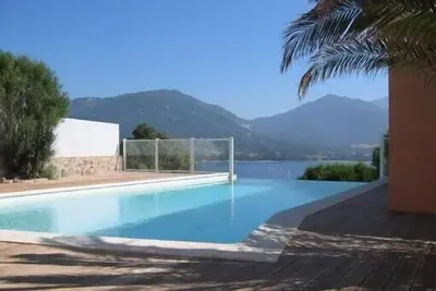 Image de Petite Villa Dans Résidence De Tourisme Avec Piscine