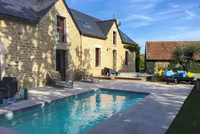 Image de Villa Guidel (250m2) Piscine Chauffee, Bord De Mer, 10 Couchages, Au Calme