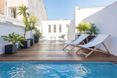 Image de Maison d'Architecte, Nîmes Centre avec Terrasse et Piscine