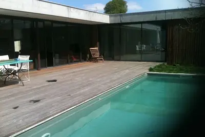 Image de Maison d'architecte contemporaine en bois et béton