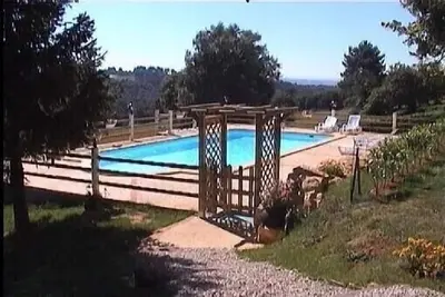 Image de La Grange : maison en pierre avec piscine à 12 km de Sarlat