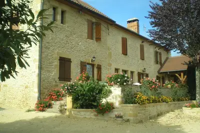 Image de Gîte dans maison en pierre du pays a Sarlat La Caneda