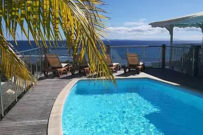 Image de villa du lagon piscine vue mer 180°