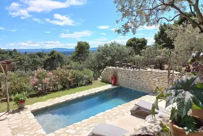 Image de Gite de charme 2 personnes avec piscine entre Lubéron et Alpilles