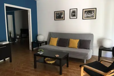 Image de Cassis 100 m du port, appart 75 m2, Terrasse 50m2, Ascenseur, Parking