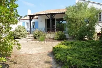 Image de Confortable maison150 M de mer, face au bois des Eloux, 6vélos et Wifi gratuits
