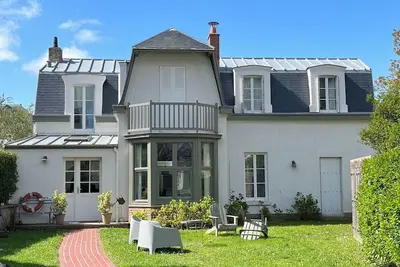 Image de Maison De Charme Et Grand Confort - 6 Personnes - 100 M Plage Avec Jardin