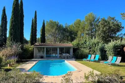 Image de Belle villa lumineuse à Mazan pour 10 personnes