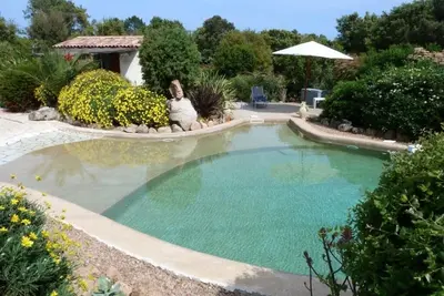 Image de Mini villa climatisée pour 2 pers avec piscine et terrasse a Porto Vecchio