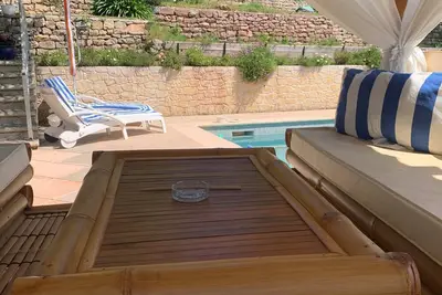 Image de Chalet De Charme Tout Confort Avec Piscine Et Terrasse Privative