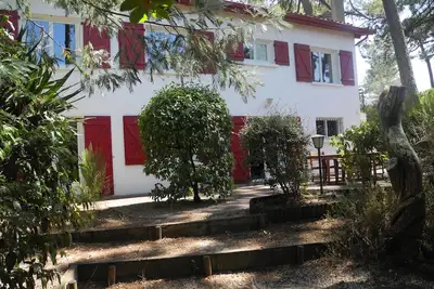 Image de Villa Arcachon au calme, ensoleillée et arborée, entre Péreire et le Moulleau