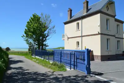 Image de Villa Chante-Brise : vue magnifique sur la mer et les falaises à 12 km de Dieppe
