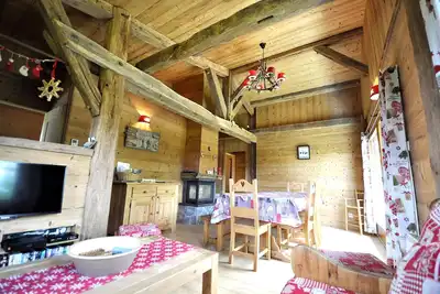 Image de Beau chalet déco Bois 10\/11pers Wifi 4chbr 3sbd confort qualité vue nature calme
