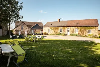 Image de Belle longère XVIIIe, récemment rénovée, avec piscine couverte