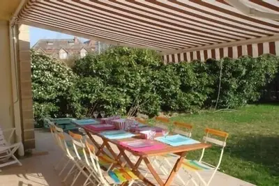 Image de Tres bel appartement 60m2 à Cabourg, front mer, vue mer, jardin 250 m2, Wifi Fibre