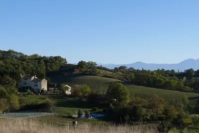 Image de Hameau de charme en pleine nature avec Piscine, Tennis, Equitation. . .