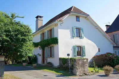 Image de Campagne magnifique, à 5 min à pied de toutes les commodités