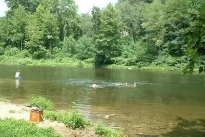 Image de Maison en pierres, 14 personnes max. Baignade en eau profonde en rivière à 100 m