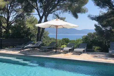 Image de Très belle maison avec piscine au Gaou Bénat
