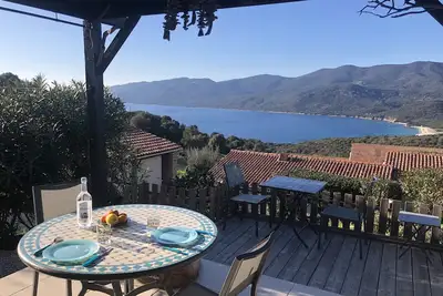 Image de Mini-villa, magnifique vue mer - piscine chauffée - résidence à Serra Di Ferro