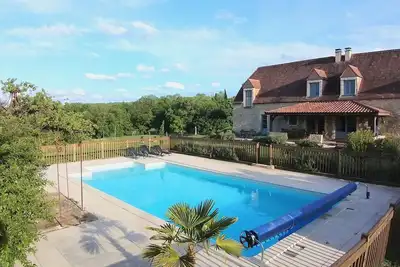 Image de Entre Sarlat et Rocamadour gîte 11p. piscine privée