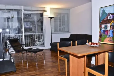 Image de confortable et lumineux 3 pieces avec parking gratuit
