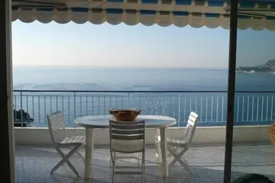 Image de Face Ă Monaco. Appartement de standing pour 4 occupants