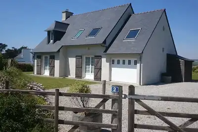 Image de Maison de Charme, Caractère et Grand Confort avec WiFi et 200m mer.