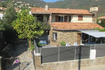 Image de Choix entre 5 Apparts dans villa - 10mn à pied de plage, du centre et commerce