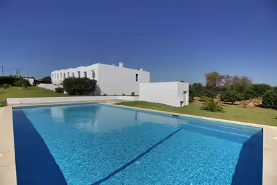 Image de Exceptionnel! ! ! Armacao de Pera  2 chambres avec Piscine et à 750m de la Plage
