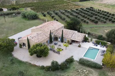 Image de Mas Provençal d'exception de 350m2, en Campagne, Proche Vaison, Vue Mont Ventoux