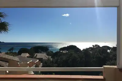 Image de Appartement Pleine Vue Mer Pieds dans L'eau - L'Anse de Pramousquier P&V