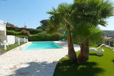 Image de Haut de villa, belles prestations, piscine, proche mer, La-Croix-Val