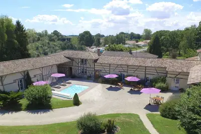 Image de Gîte de charme au bord du Lac du Der-Piscine ext chauffée -Spa- 5 ch– 5 sdb