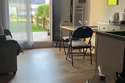 Image de Studio calme, proche du centre avec jardin