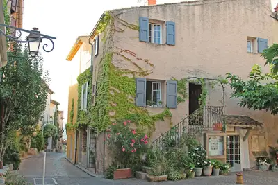 Image de Maison De Charme au coeur du village