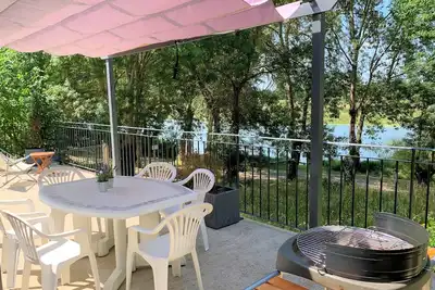 Image de Maison au bord de l'eau (meublé de tourisme ***)