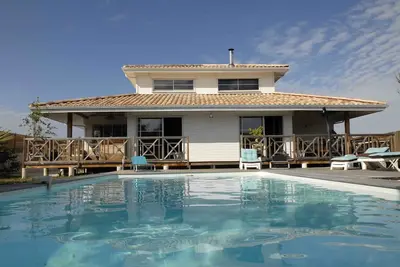 Image de Villa ****avec piscine chauffée, en bordure du Bassin d'Arcachon, proche plages