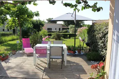 Image de 100m plage (2' à pied), maison + véranda, 2 terrasses, jardin, clim, Wifi+fibre