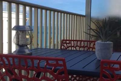 Image de Tres beau T2 à la plage Dernier étage, terrasse25 m2 -Park privé <br>Wifi