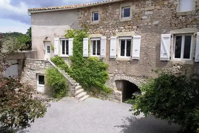 Image de Maison en pierre indépendante de 8\/10 pers. à proximité de la rivière Chassezac