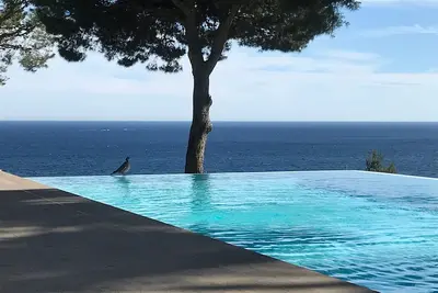 Image de Villa Contemporaine Vue mer Panoramique sur la Baie de la Ciotat