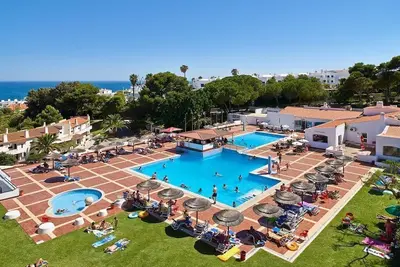 Image de Apt 2 P Luxueux 3 Piscines Tennis. centre historique/plage /Baicha Albuferia