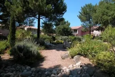 Image de Vacances en famille au calme Ă 250 m de la superbe plage de st cyprien (Lecci)