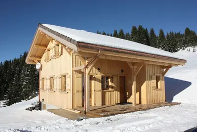 Image de Chalet neuf 6/8pers Vue panoramique - Proche pistes et remontées mécaniques