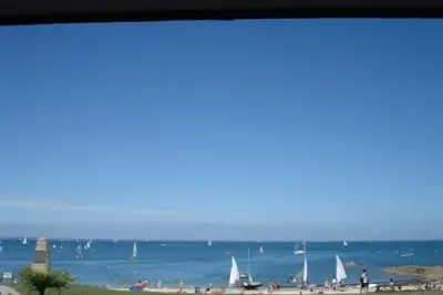 Image de Magnifique appartement  situé à  Quiberon Port Haliguen, face à la mer, la plage