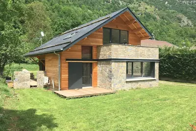 Image de Chalet bois montagne Orlu proche Ax-les-Thermes